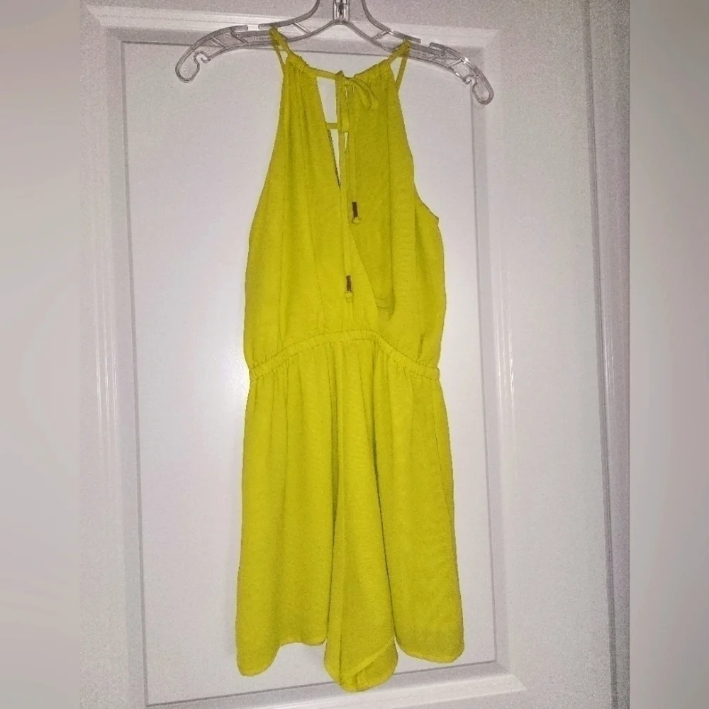 ❤️ 3 For 15 Bebe bright yellow romper with pockets Size X-Small - Picture 2 of 4